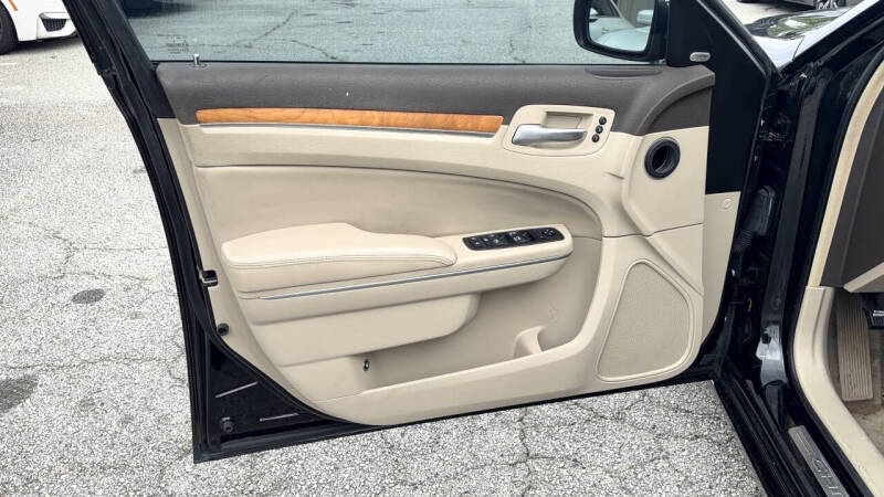 2014 Chrysler 300 C