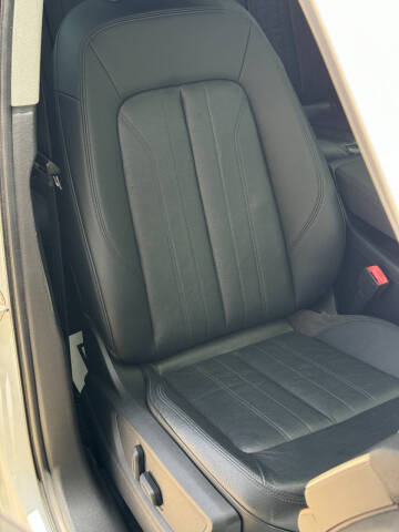 2018 Audi Q5 2.0T quattro Premium Plus