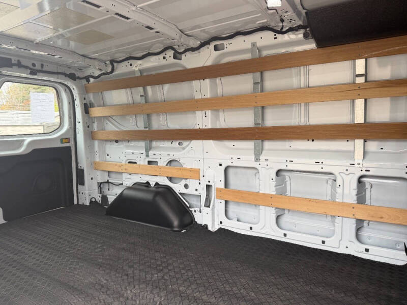 2024 Ford Transit 250