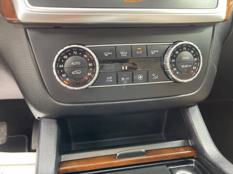 2014 Mercedes-Benz GL-Class GL 550 4MATIC