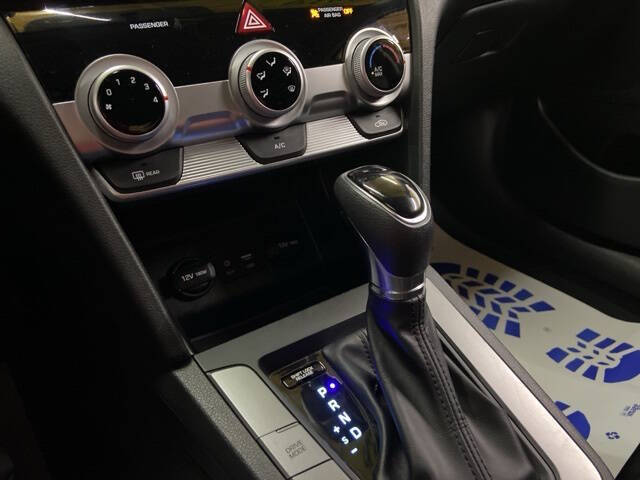 2019 Hyundai Elantra