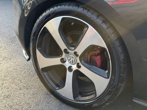 2016 Volkswagen Golf GTI S