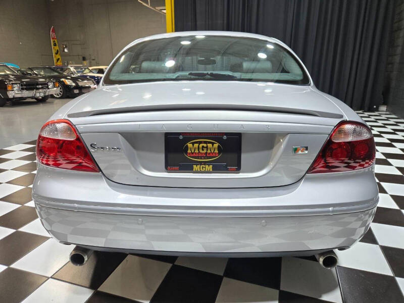 2005 Jaguar S-Type R