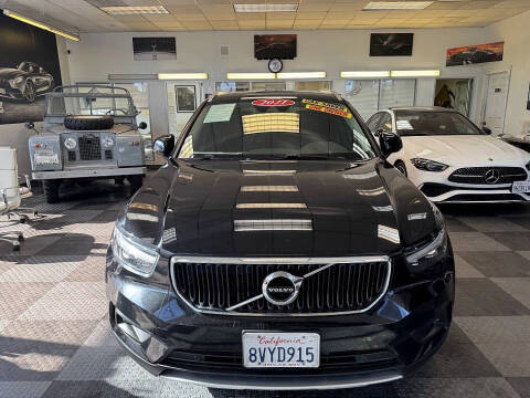 2021 Volvo XC40 T4 Momentum
