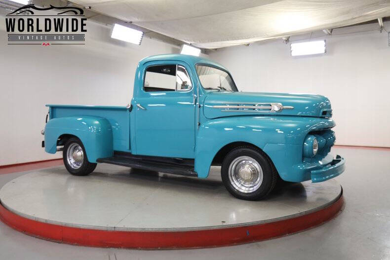 1952 Ford F-100