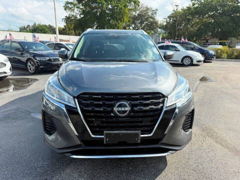 2022 Nissan Kicks SV