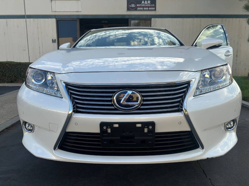 2015 Lexus ES 300h