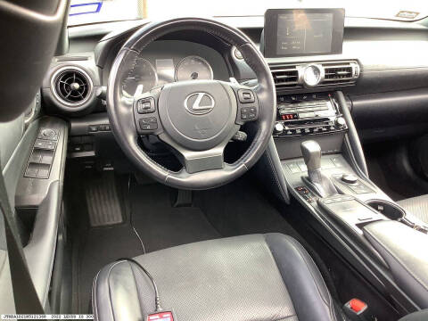2022 Lexus IS 300