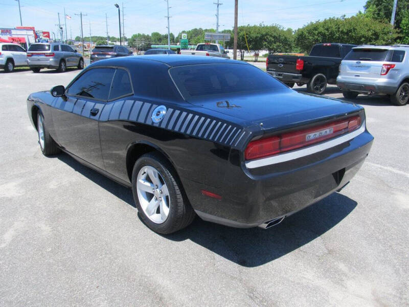 2013 Dodge Challenger SXT