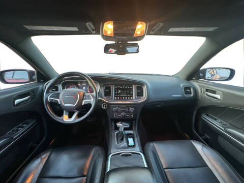 2017 Dodge Charger SXT