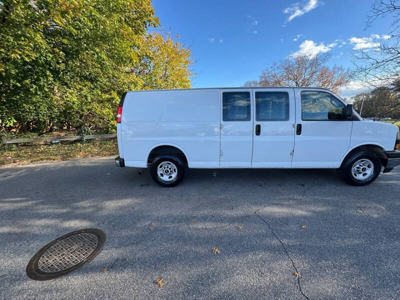 2019 GMC Savana 2500