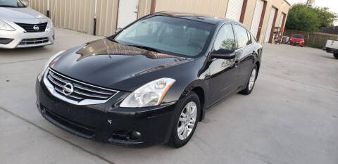2012 Nissan Altima for sale at Universal Credit in Houston TX