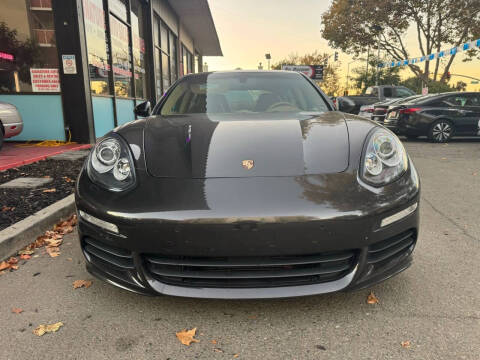 2014 Porsche Panamera