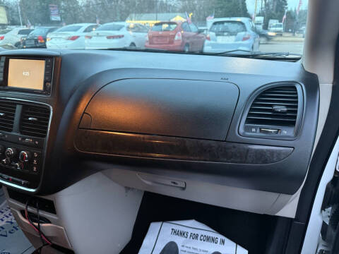 2019 Dodge Grand Caravan SE 35th Anniversary Edition