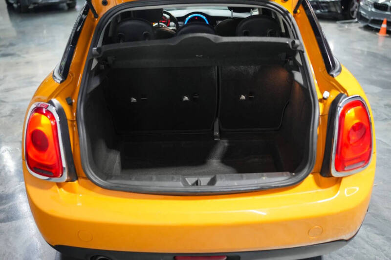 2016 MINI Hardtop 4 Door Cooper