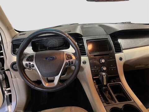 2018 Ford Taurus SEL