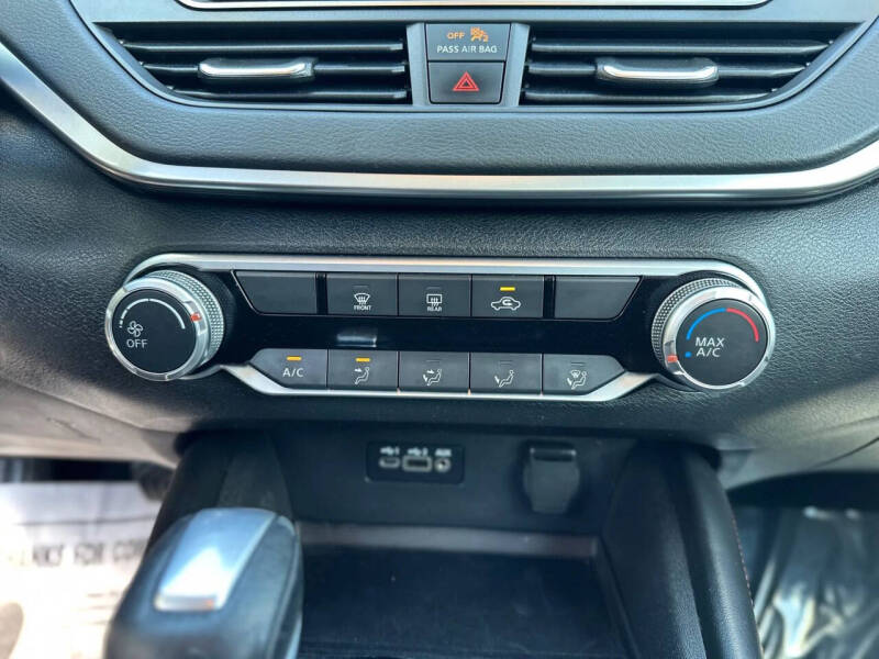 2021 Nissan Altima 2.5 SR