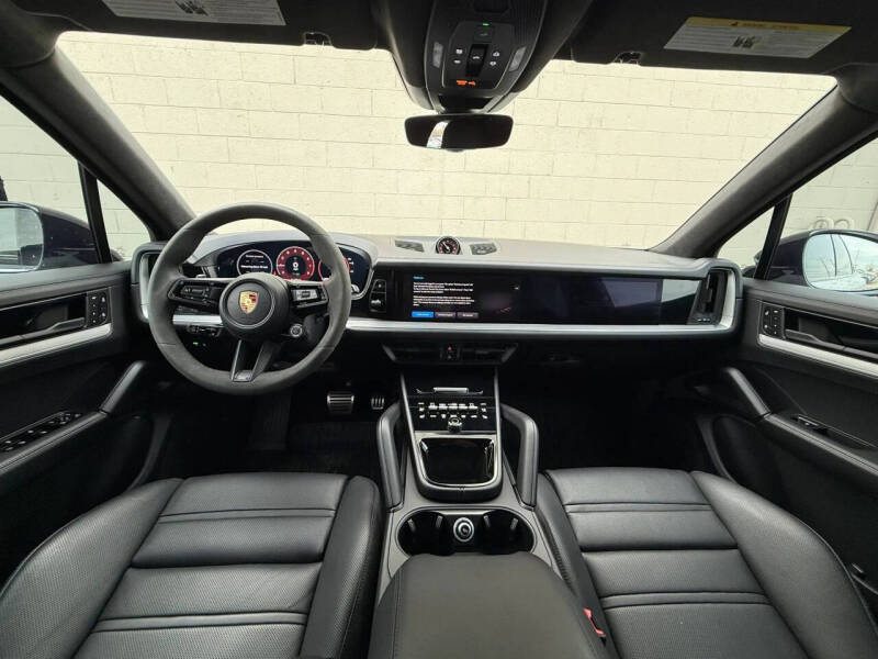 2025 Porsche Cayenne S E-Hybrid