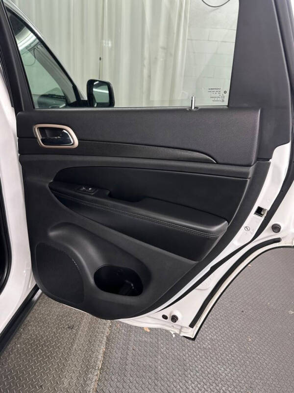 2017 Jeep Grand Cherokee Laredo