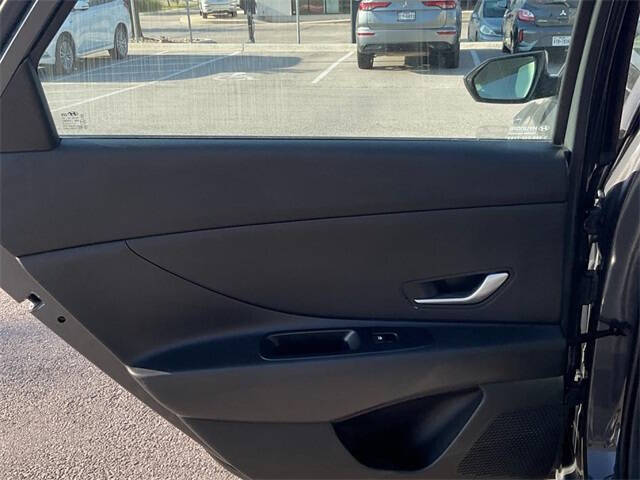 2023 Hyundai Elantra