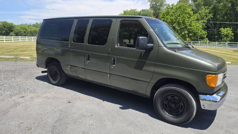 2004 Ford E-Series E-150 XLT