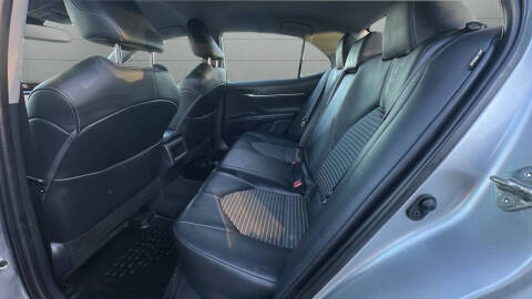 2020 Toyota Camry SE