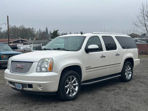 2011 GMC Yukon XL for sale at ALPINE MOTORS in Milwaukie OR