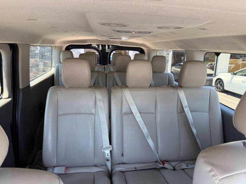 2016 Nissan NV 3500 HD SL