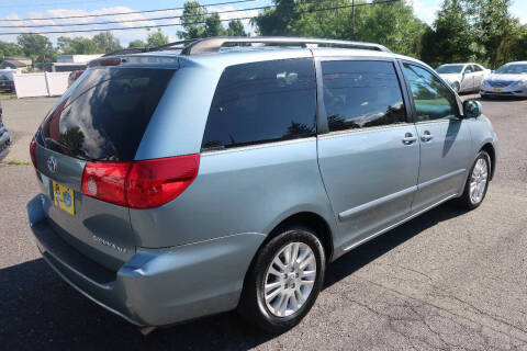 2008 Toyota Sienna XLE