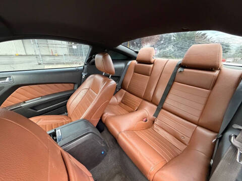 2012 Ford Mustang V6 Premium