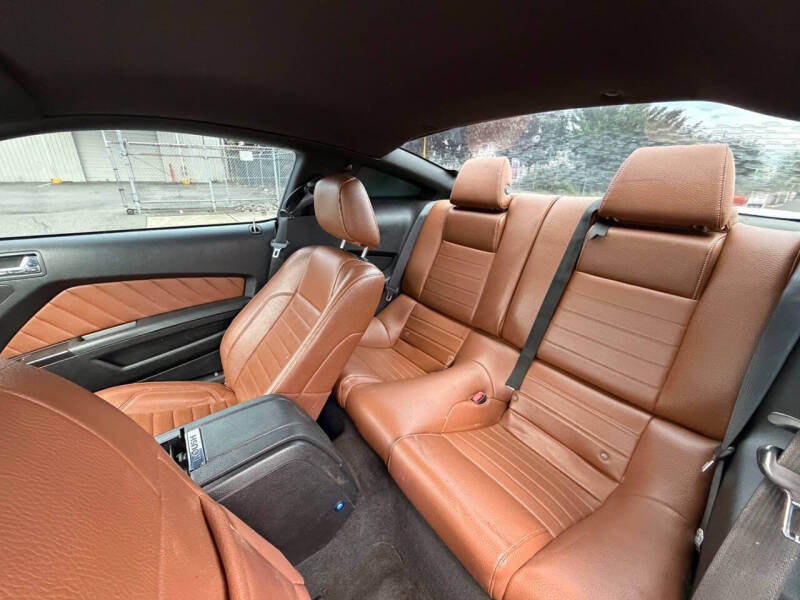 2012 Ford Mustang V6 Premium
