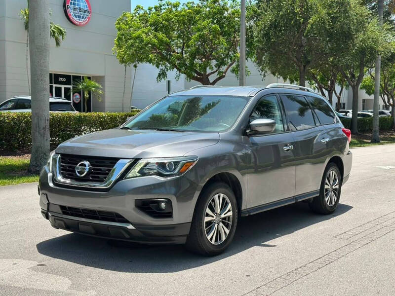 2019 Nissan Pathfinder SV