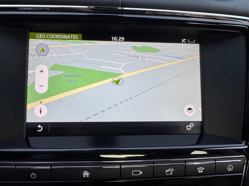 2016 Jaguar XJ R-Sport