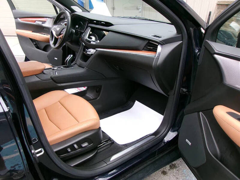 2021 Cadillac XT5 Premium Luxury