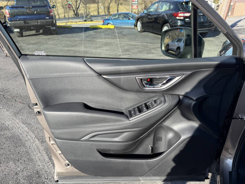 2024 Subaru Forester Premium