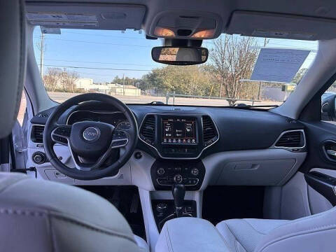 2022 Jeep Cherokee Latitude Lux