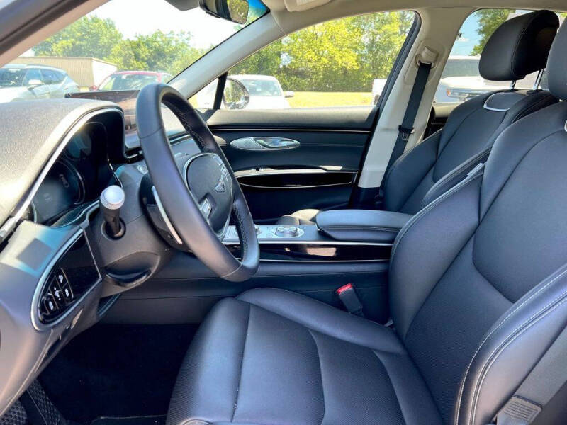 2025 Genesis GV70 2.5T Standard