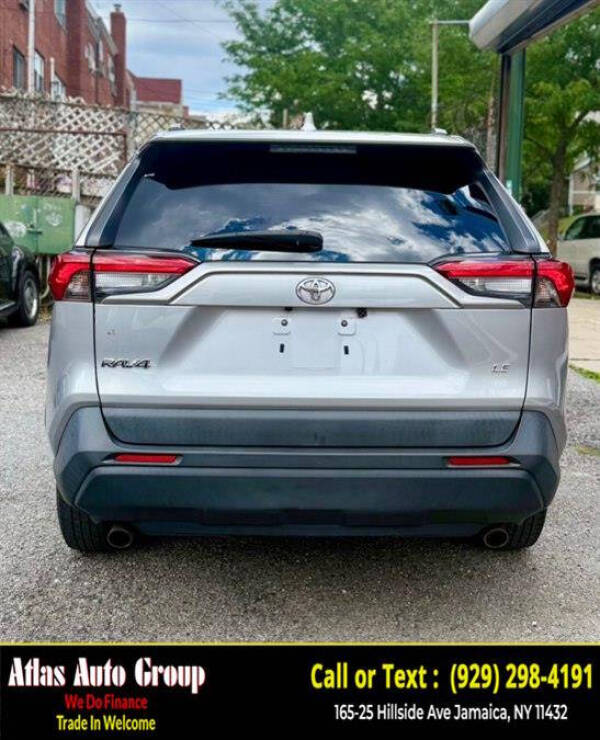 2019 Toyota RAV4 LE
