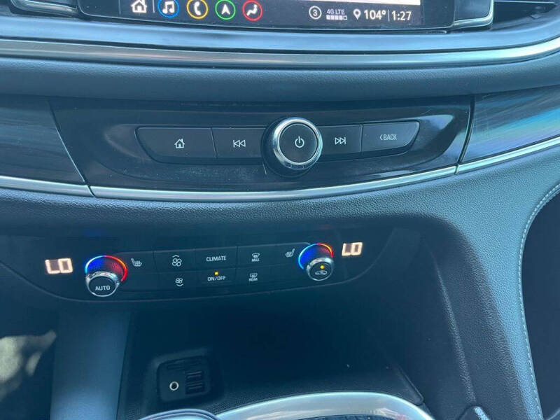 2020 Buick Enclave Essence