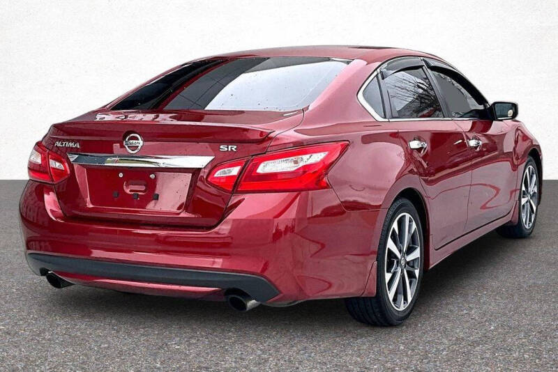 2016 Nissan Altima 2.5 SR