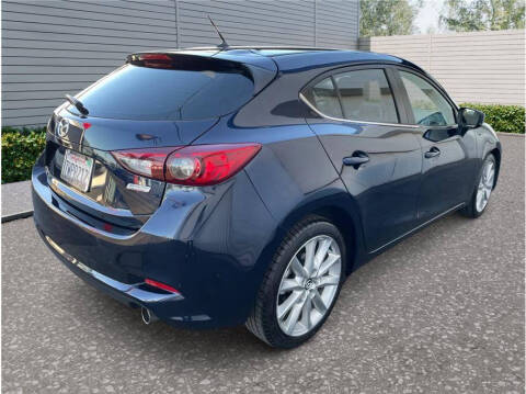 2017 Mazda MAZDA3 Touring 2.5