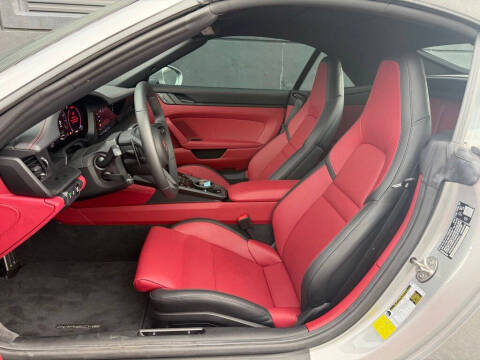 2026 Porsche 911 Carrera 4 GTS