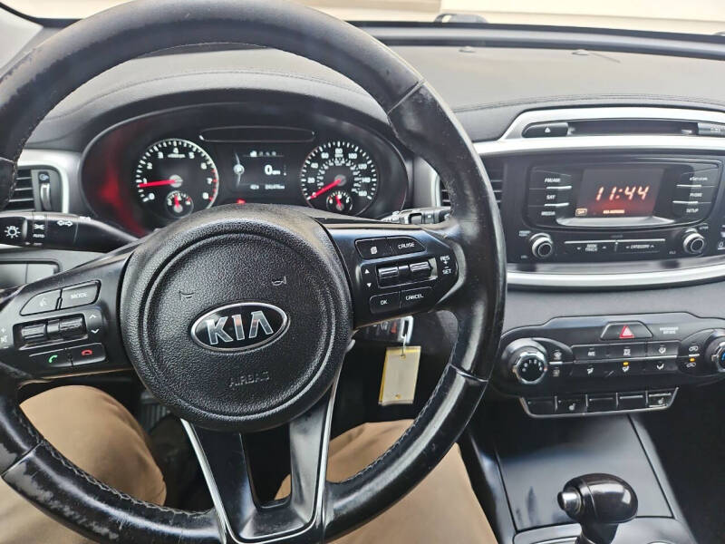 2016 Kia Sorento LX