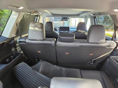 2025 Toyota Grand Highlander LE