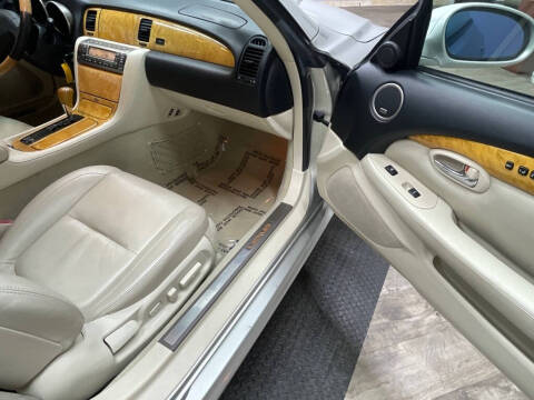 2004 Lexus SC 430