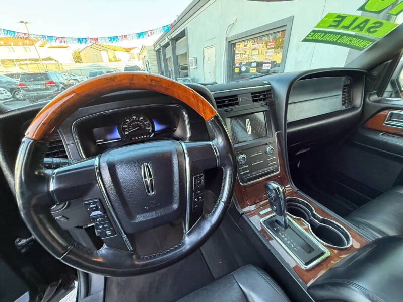2016 Lincoln Navigator L Select