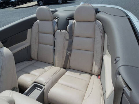 2011 Volvo C70 T5