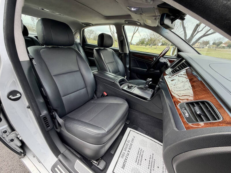 2016 Hyundai Equus Signature