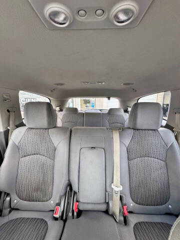 2017 Chevrolet Traverse LS