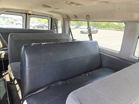 2006 Ford E-Series E-350 SD XL